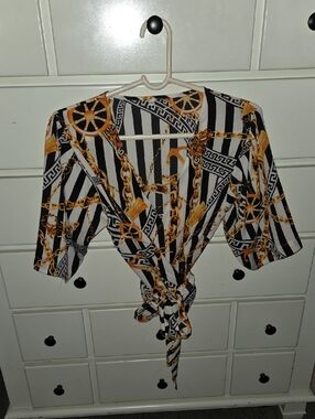 Black & White Striped Chain-Print Wrap Top